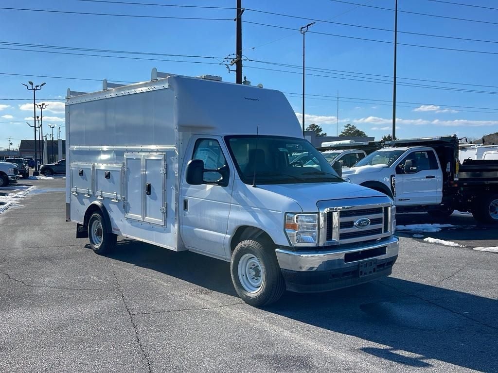 2025 Ford E-350SD Base 12' Workport Cutaway