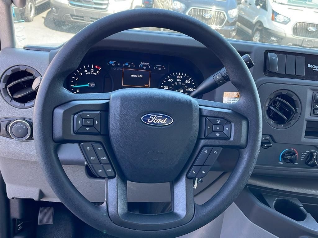 2026 Ford E-350SD Base 16' Dry Freight w/ Ramp Cutaway