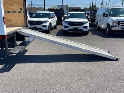 2026 Ford E-350SD Base 16' Dry Freight w/ Ramp Cutaway