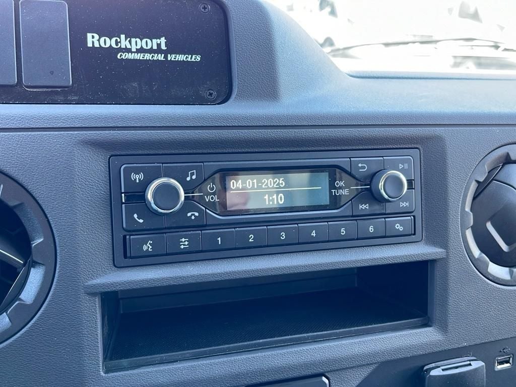 2026 Ford E-350SD Base 16' Dry Freight w/ Ramp Cutaway