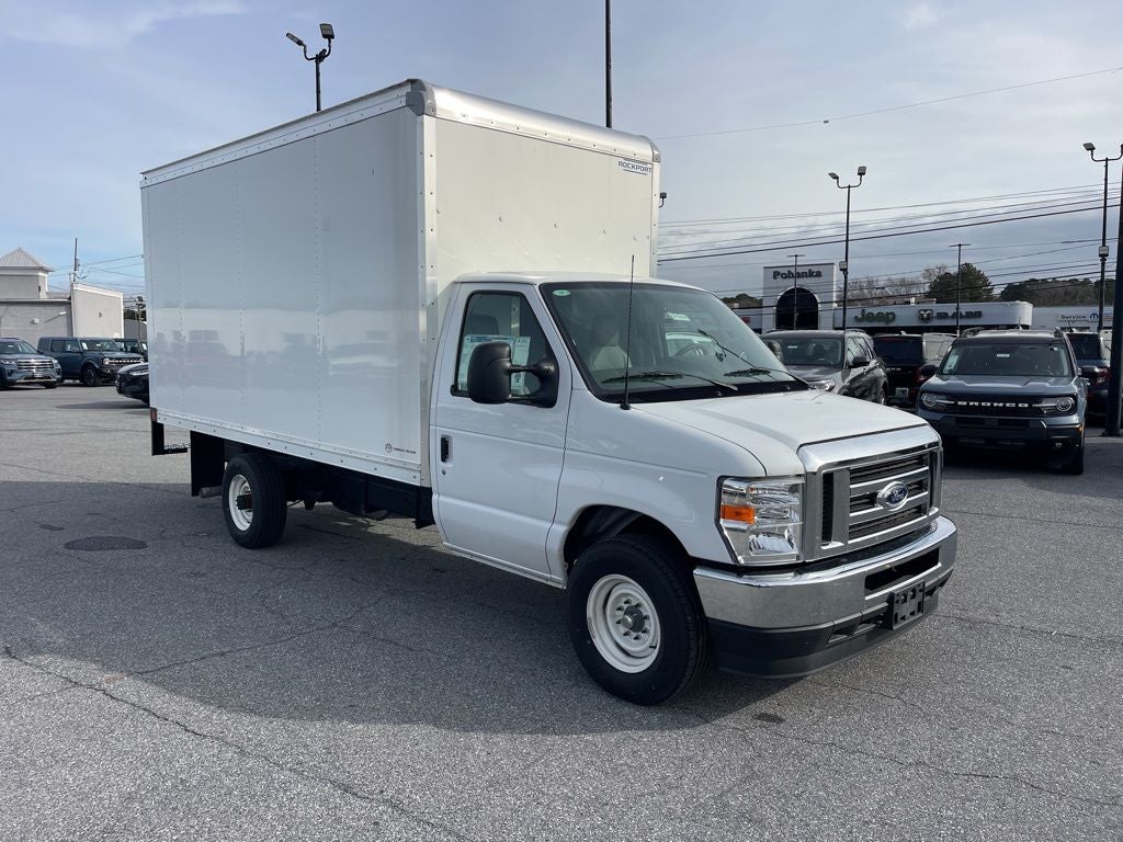2025 Ford E-350SD Base 14' Box Truck w/ Ramp Cutaway