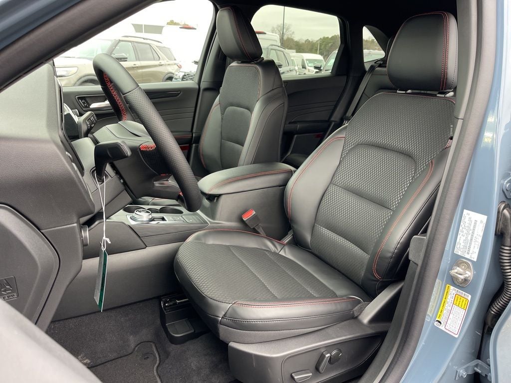 2026 Ford Escape Hybrid ST-Line Select