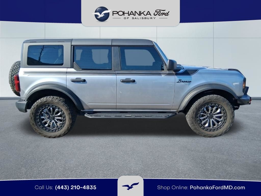 2023 Ford Bronco Base