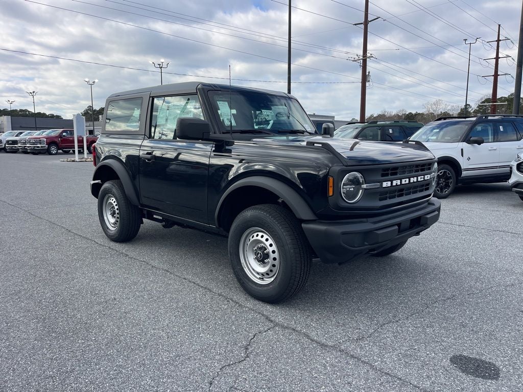 2025 Ford Bronco Base