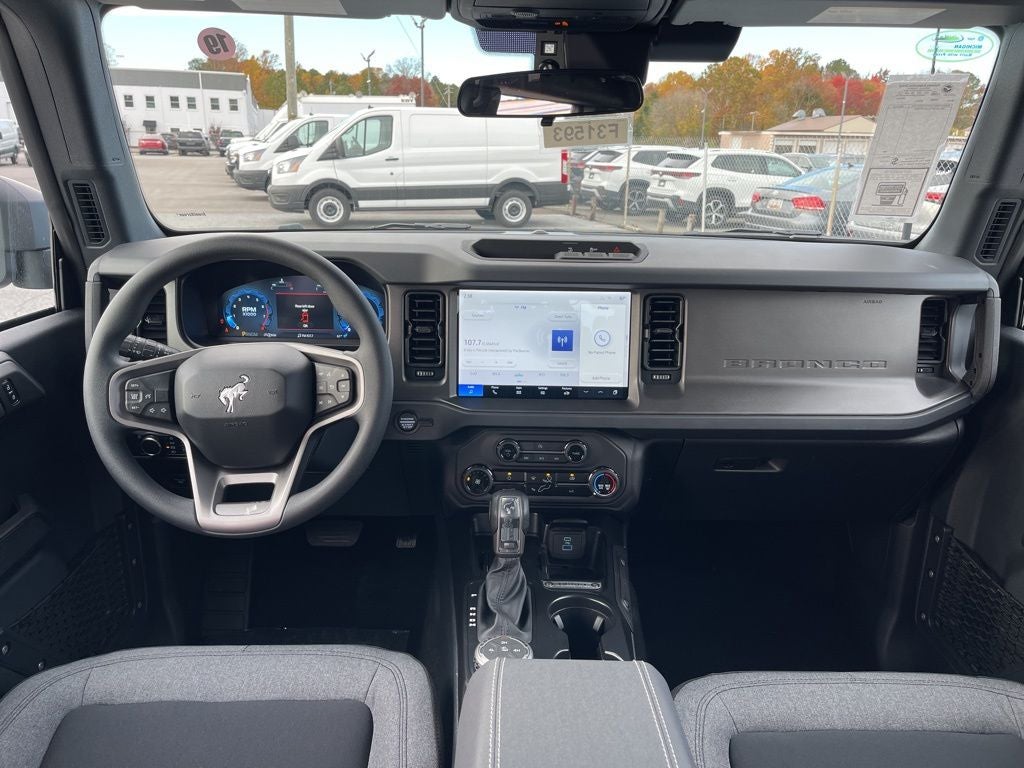 2025 Ford Bronco Base