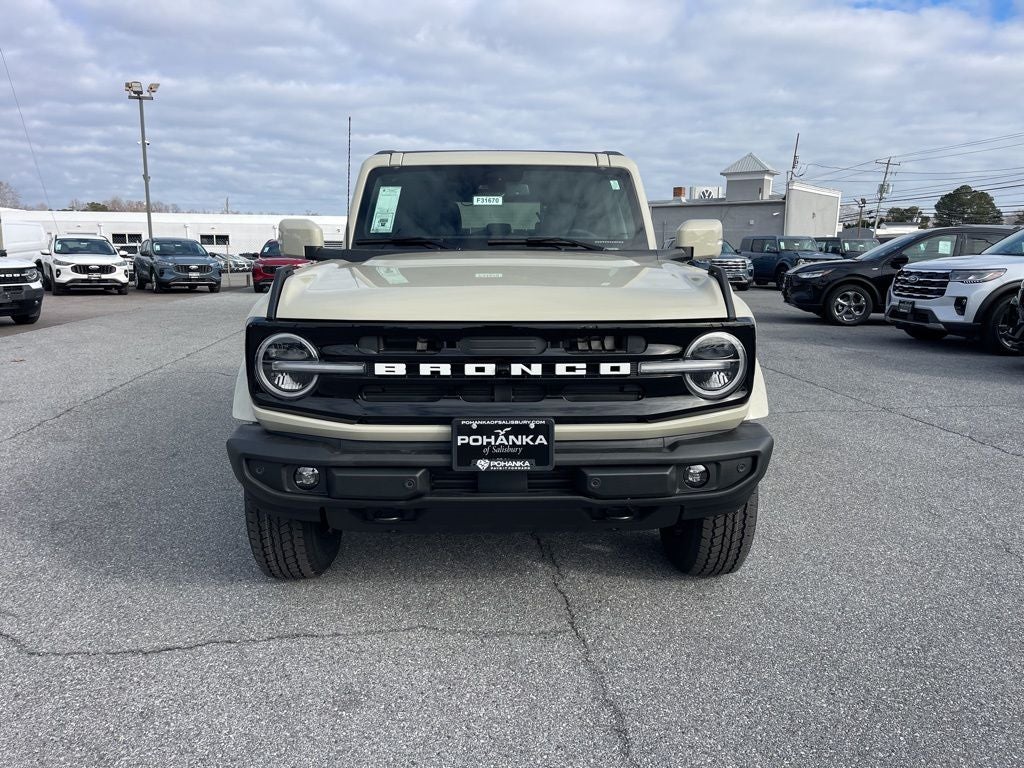 2025 Ford Bronco Outer Banks