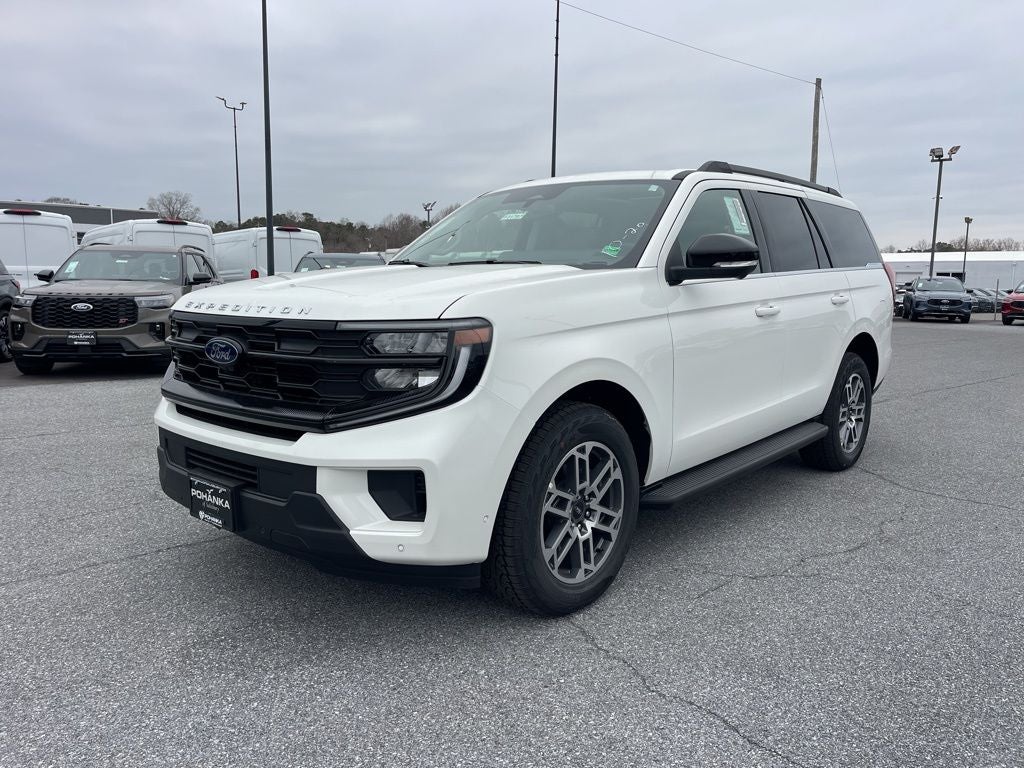 2025 Ford Expedition Active