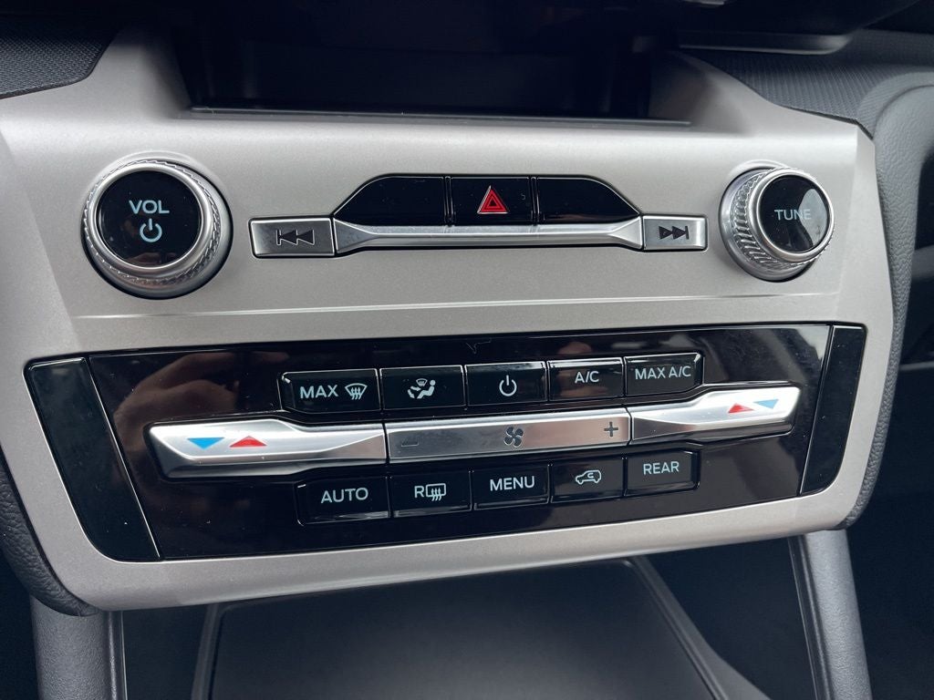 2022 Ford Explorer Base