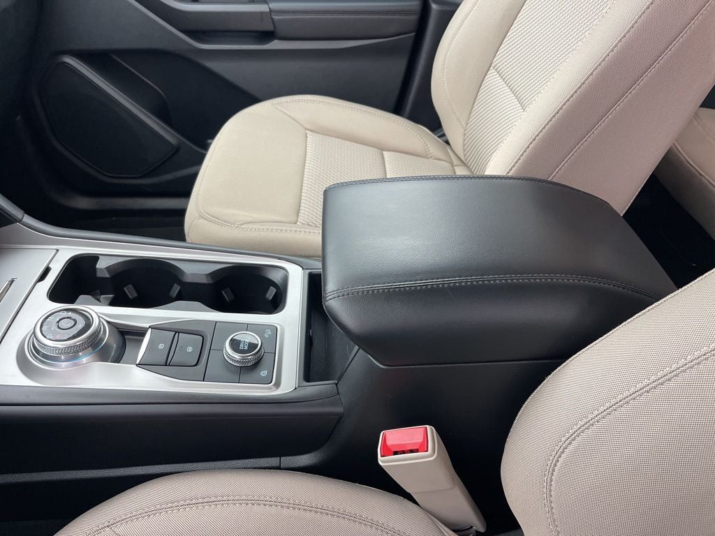 2022 Ford Explorer Base