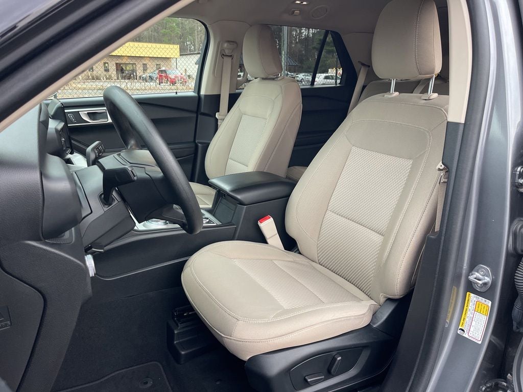 2022 Ford Explorer Base