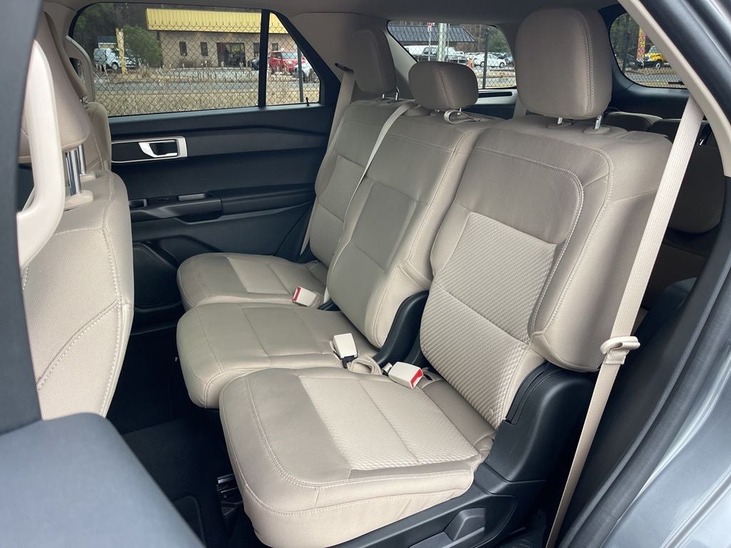 2022 Ford Explorer Base