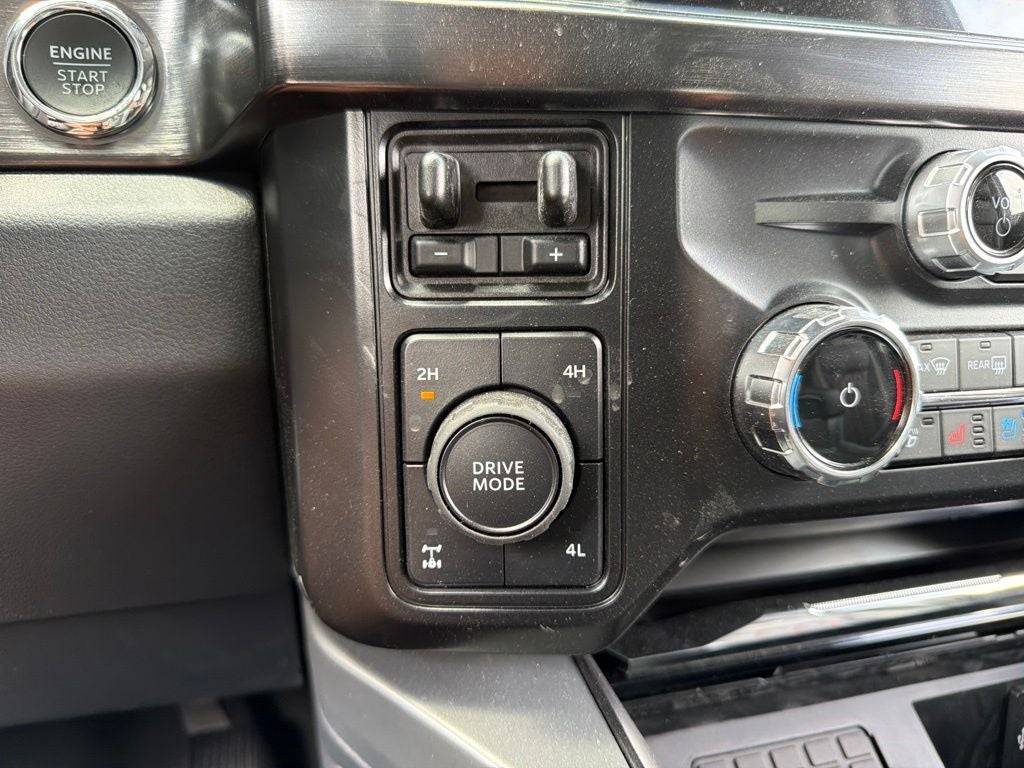 2026 Ford F-250SD Lariat Black Widow
