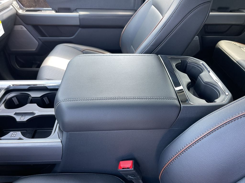 2025 Ford F-350SD Lariat