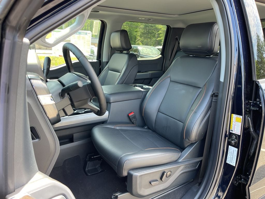 2025 Ford F-350SD Lariat