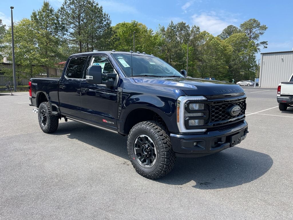 2025 Ford F-350SD Lariat
