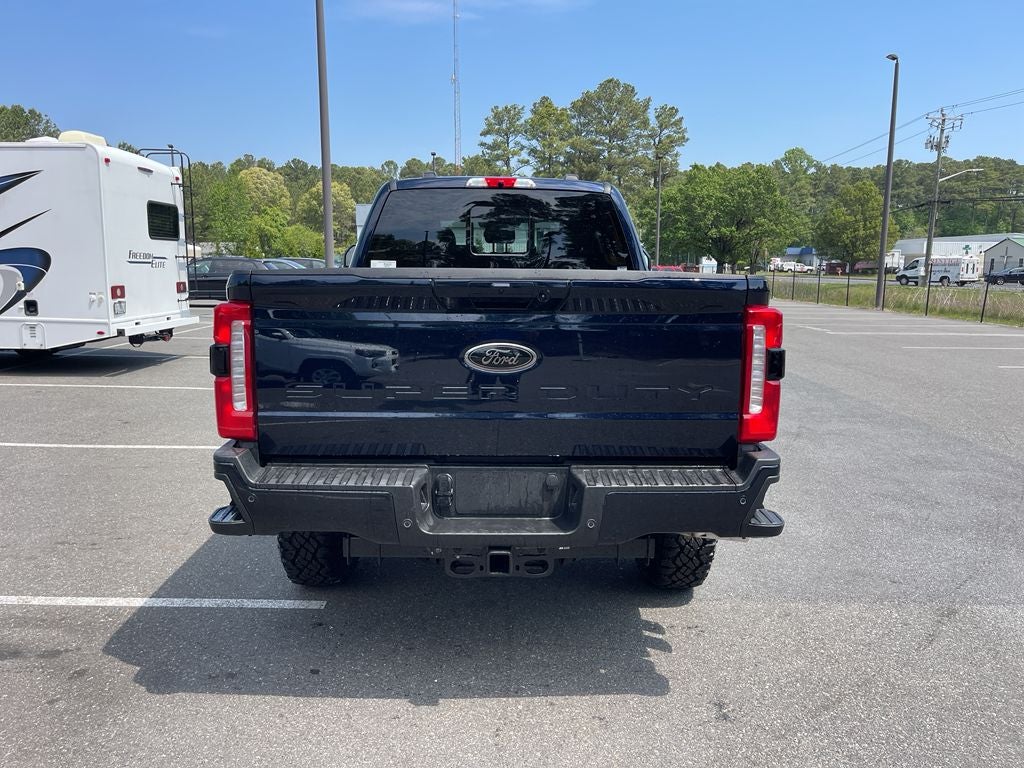 2025 Ford F-350SD Lariat