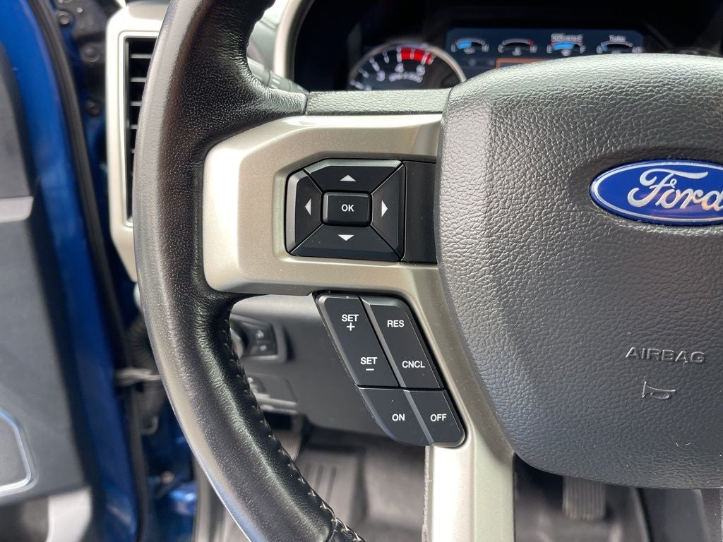 2022 Ford F-350SD Lariat