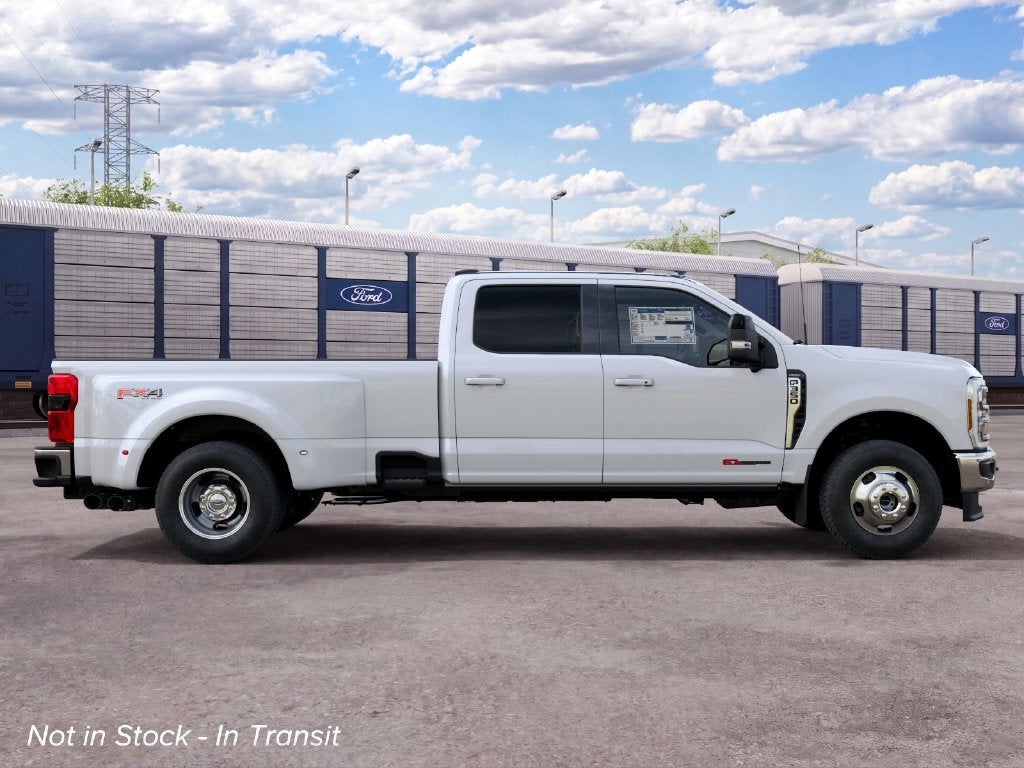 2027 Ford F-350SD Lariat DRW
