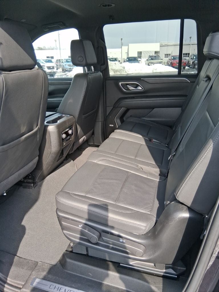 2024 Chevrolet Suburban LT