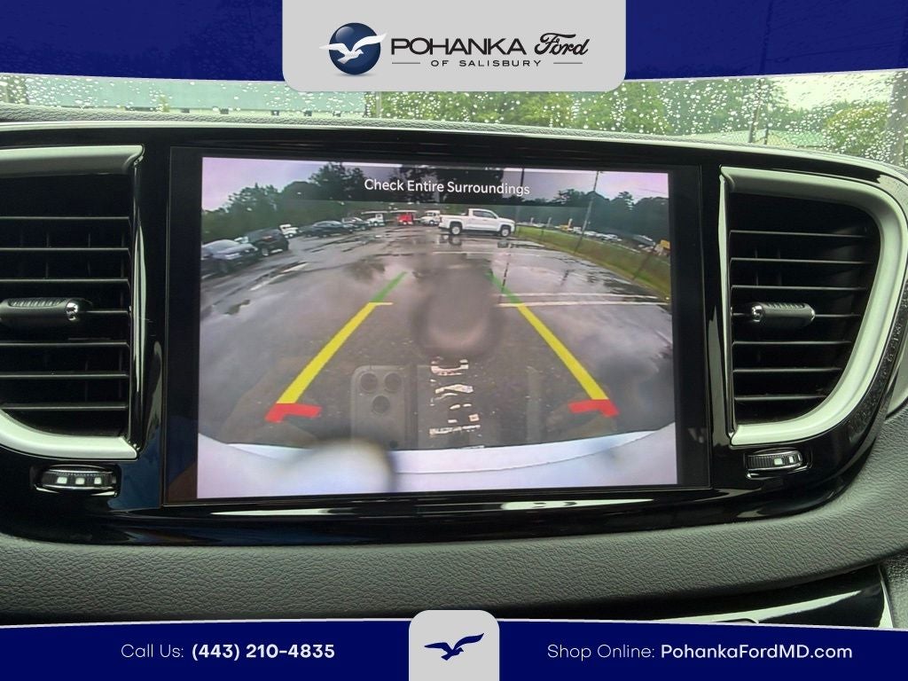 2025 Chrysler Pacifica Select