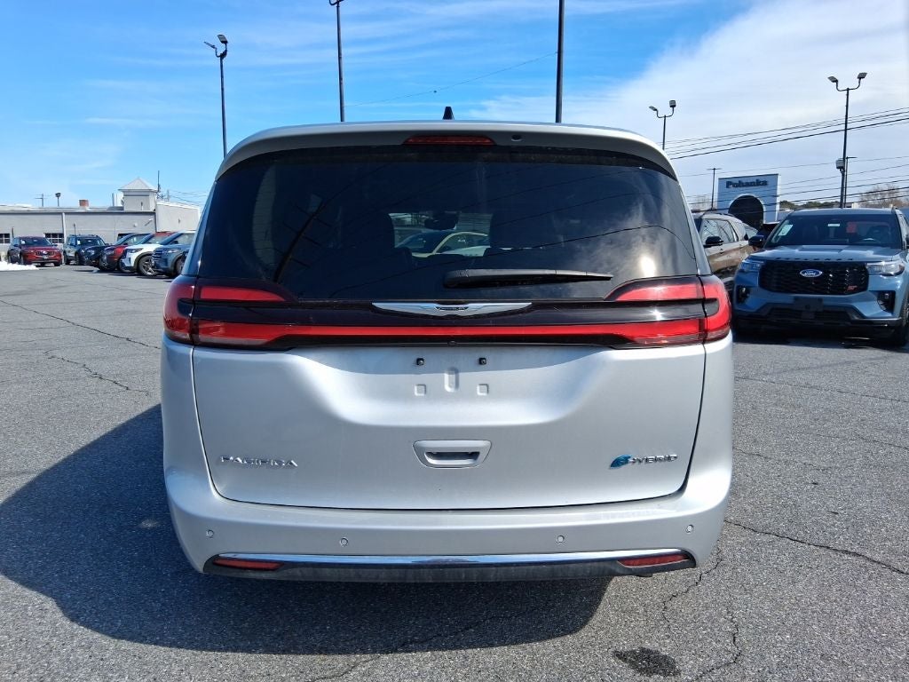 2024 Chrysler Pacifica Hybrid Select