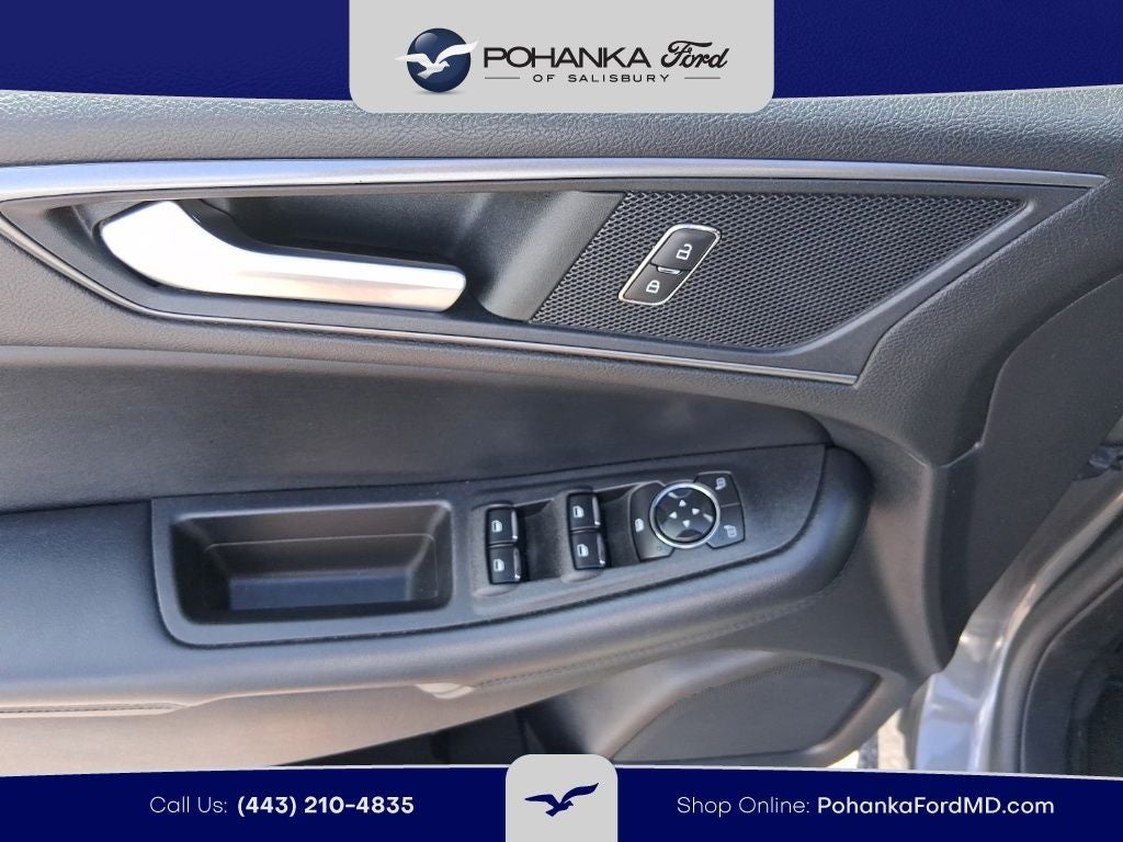 2022 Ford Edge SE