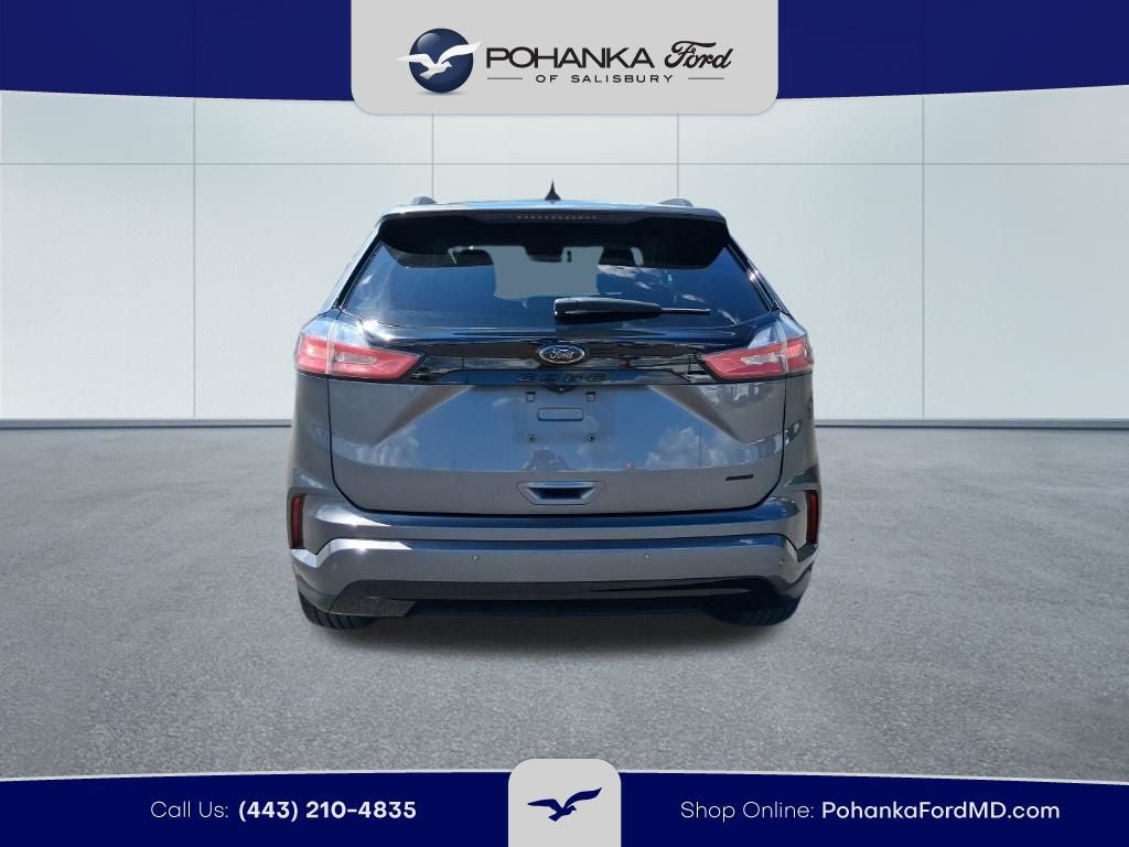 2022 Ford Edge SE