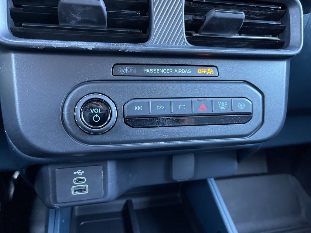 2025 Ford Maverick XL