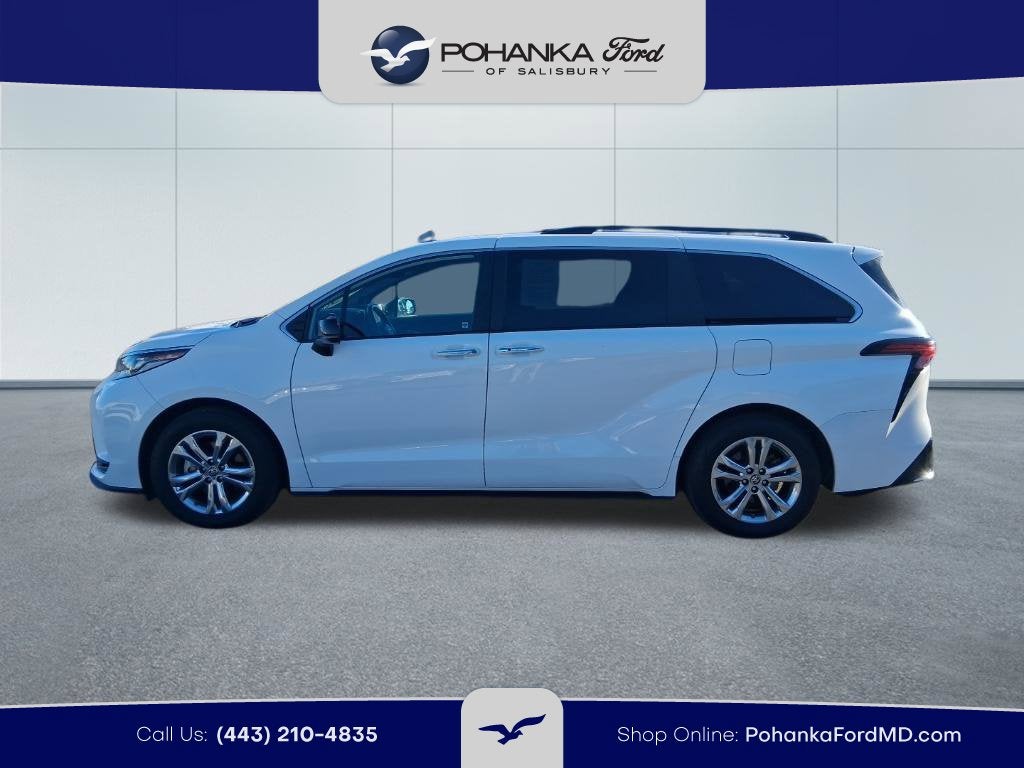 2023 Toyota Sienna XSE 7 Passenger