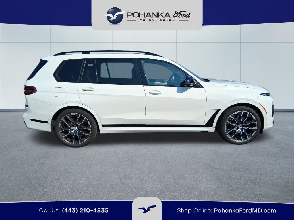 2023 BMW X7 M60i