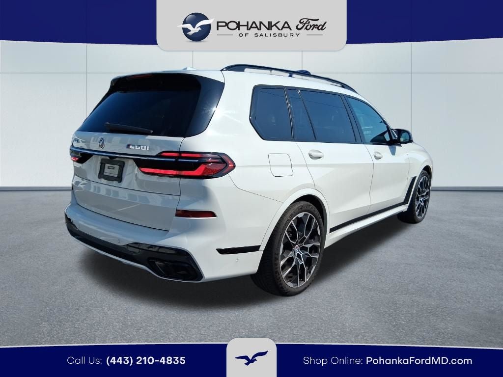 2023 BMW X7 M60i