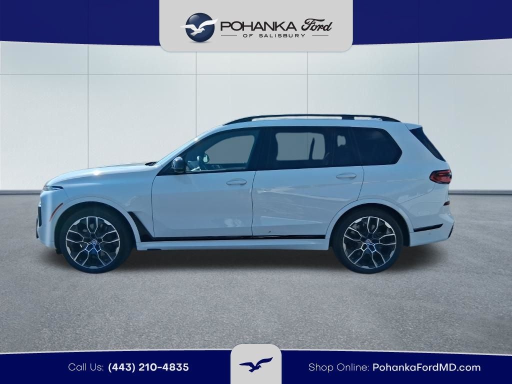 2023 BMW X7 M60i