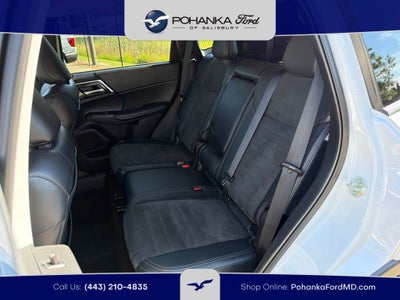 2024 Mitsubishi Outlander SE