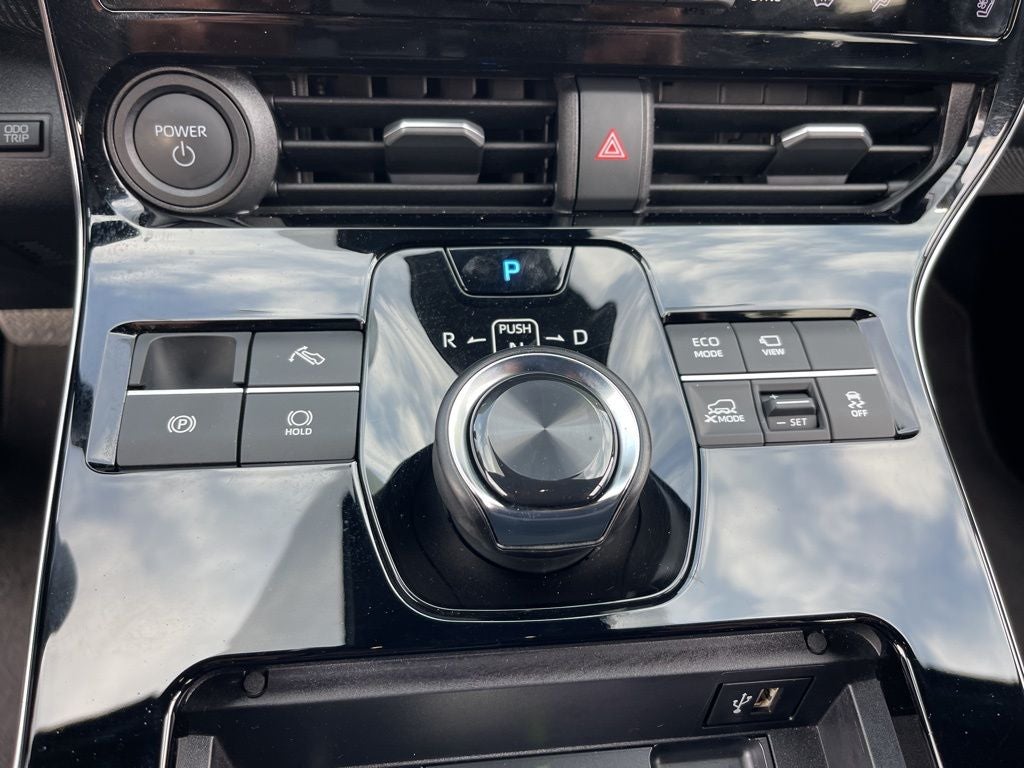 2023 Toyota bZ4X Limited