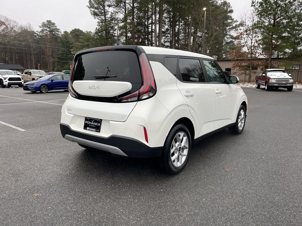 2024 Kia Soul LX