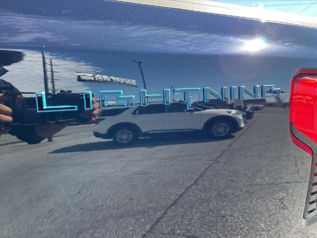 2025 Ford F-150 Lightning Lariat®