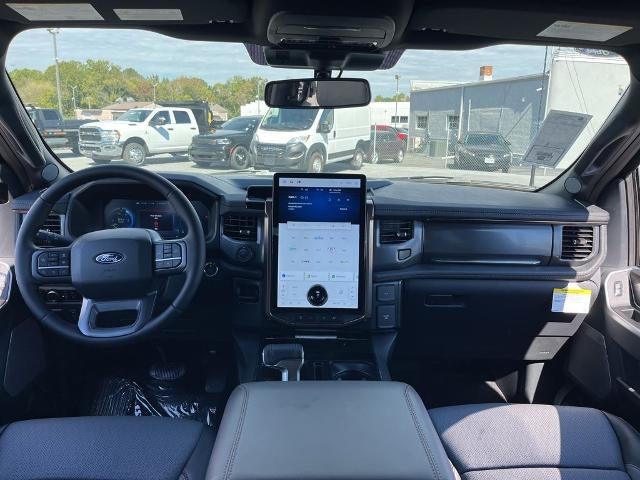 2025 Ford F-150 Lightning Lariat®